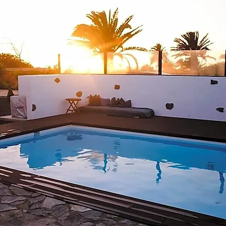 Surf & Yoga Retreats Fuerteventura Szálloda
